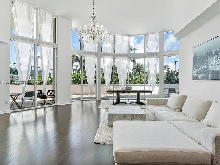 18101 Collins Ave #401 — Photo 5