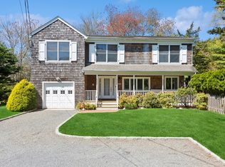 7 Cove Rd N, Southampton, NY 11968