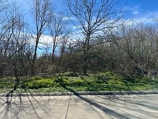3rd image of 150 Horseshoe Bnd