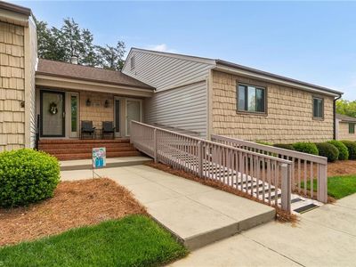 146 Old Mill Rd APT B, High Pt, NC, 27265