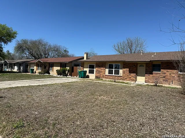 3 bed, 2.0 bath, 1900 sqft, $1,850 — Photo 2