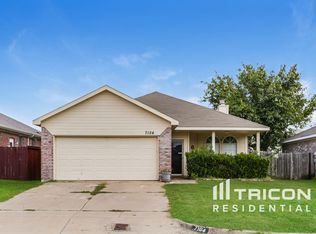 7104 Park Creek Dr, Fort Worth, TX 76137