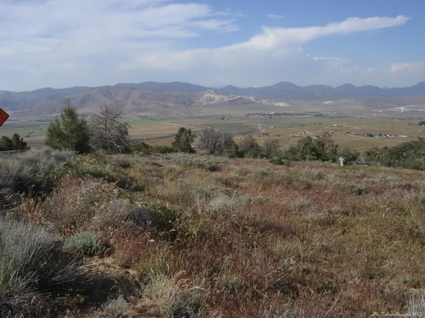 0 Pearce Dr #230, Tehachapi, CA 93561