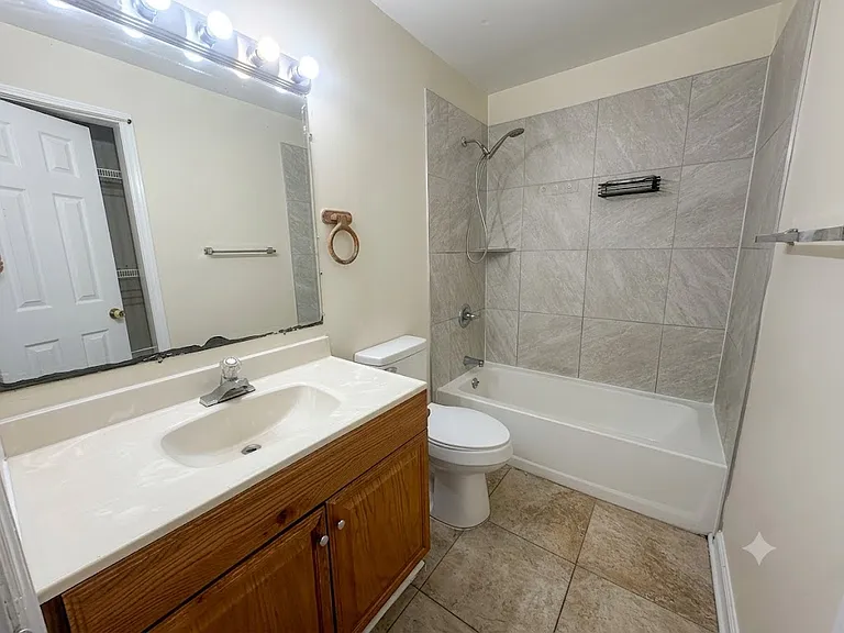 606 Eugenia St — Photo 19