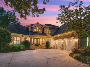 11110 McClure Manor Dr, Charlotte, NC 28277