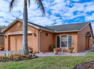 521 Grand Canal Dr, Poinciana, FL 34759