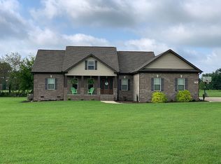 4 Nina Dr, Fayetteville, TN 37334