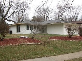 3210 Raven St, Iowa City, IA 52245