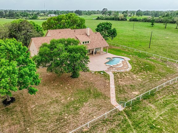 4th image of 2204 Carter Rd