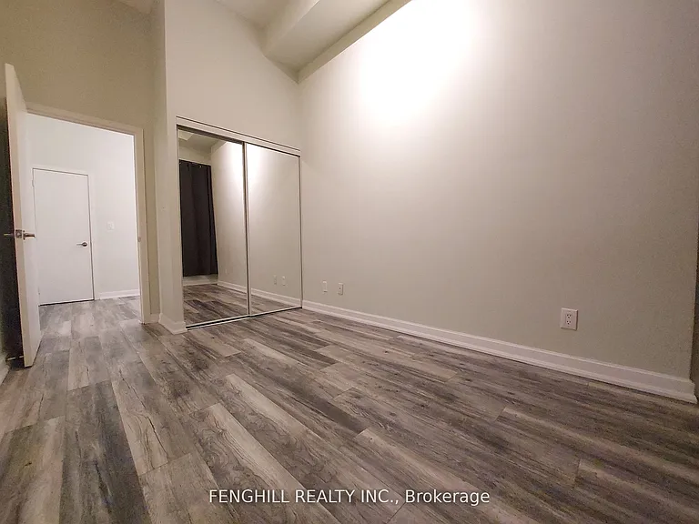 33 Bay St #209 — Photo 8