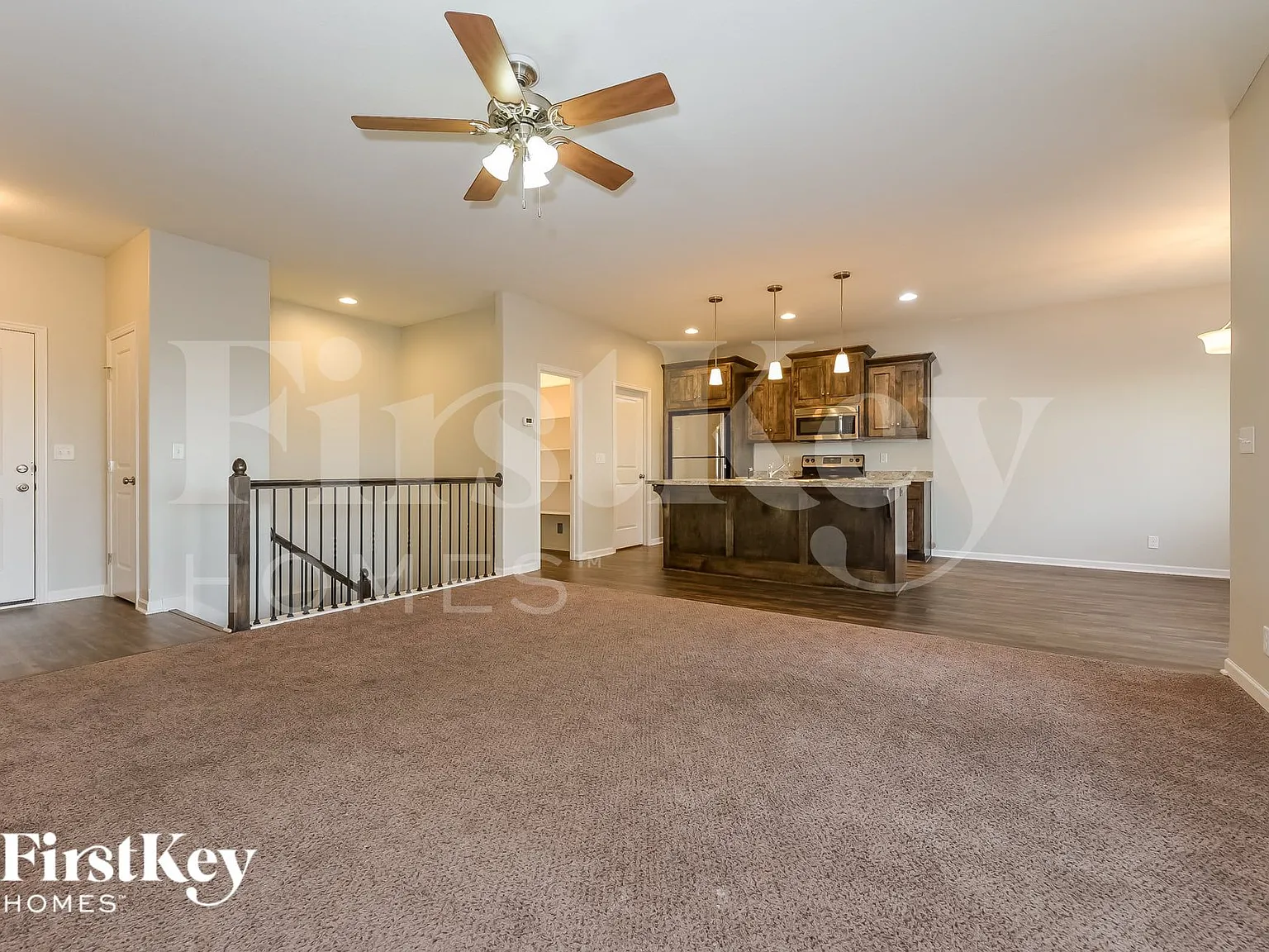 4 bed, 3.0 bath, 2282 sqft, $2,820 — Photo 4