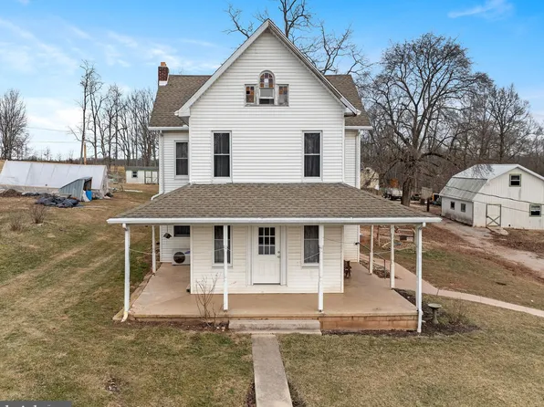 1430 Fleshman Mill Rd, New Oxford, PA 17350
