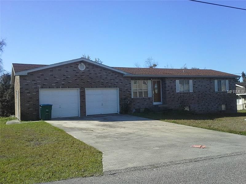 1st image of 689 Gainsboro St