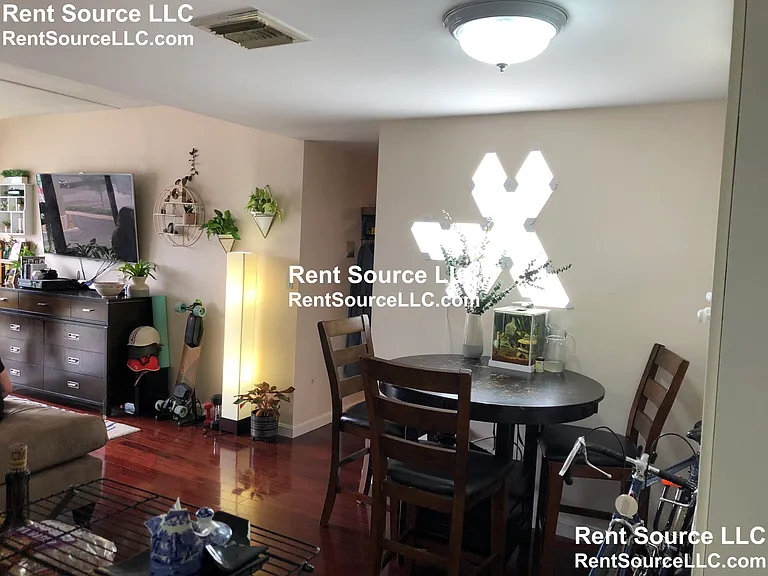 170 Gore St #304 — Photo 11
