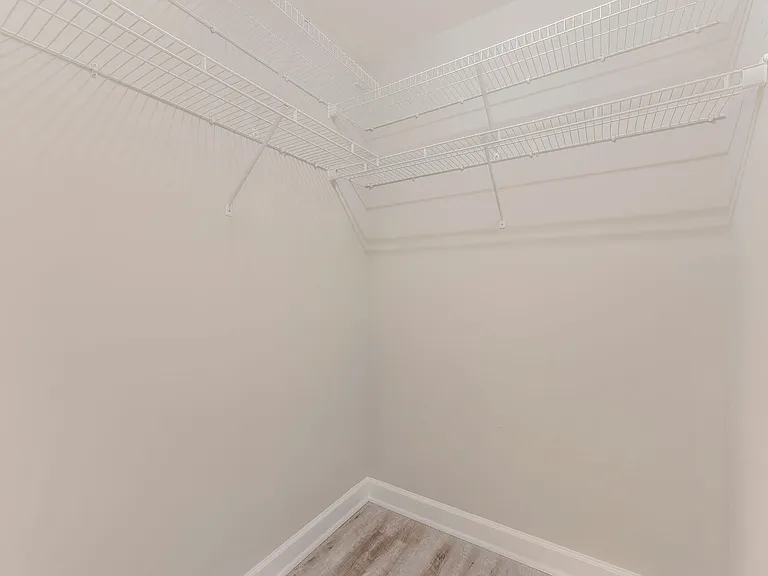 713 Samuel Cary Dr — Photo 22