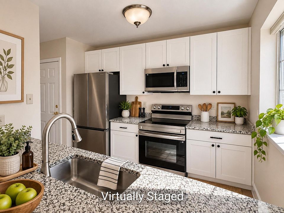 1st image of 93 Hildred Drive