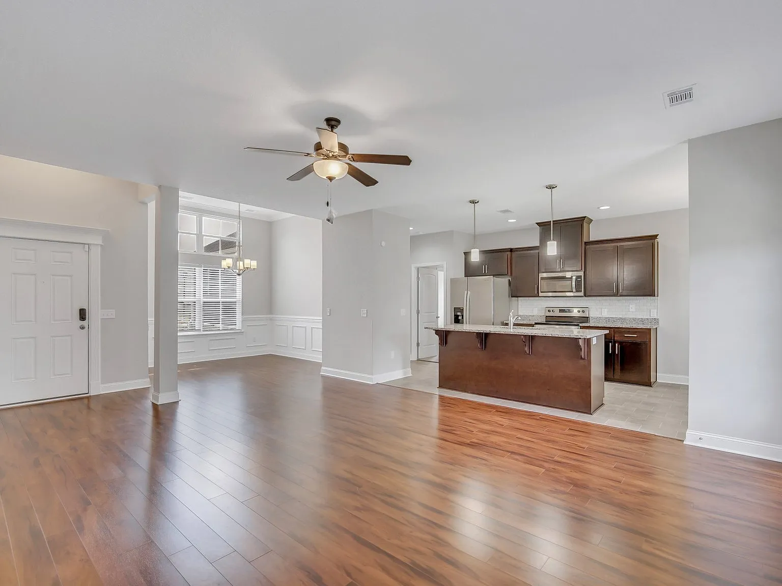 486 Thorp Circle - 1 — Photo 4