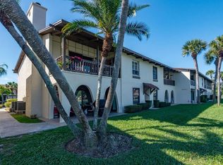 546 Plaza Seville Ct APT 86, Treasure Island, FL 33706