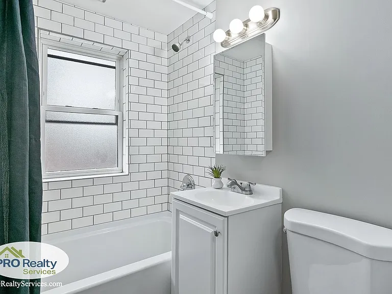 4516 Monroe St NE — Photo 9