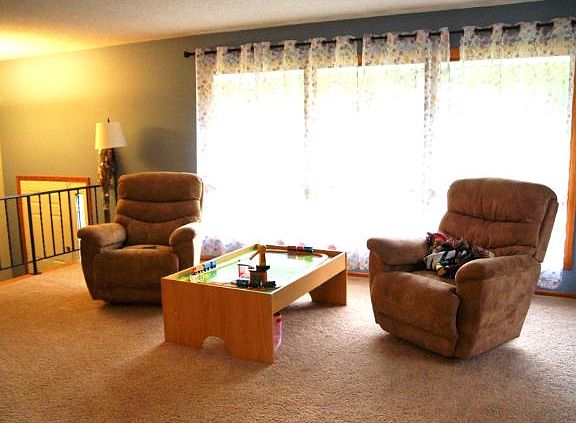 4th image of 2301 Heimel St