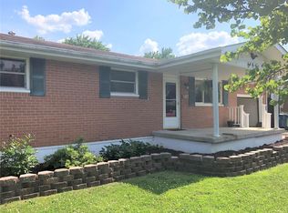 105 Windsor Pl, Bethalto, IL 62010