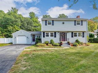 17 Phillip Ave, Burlington, MA 01803