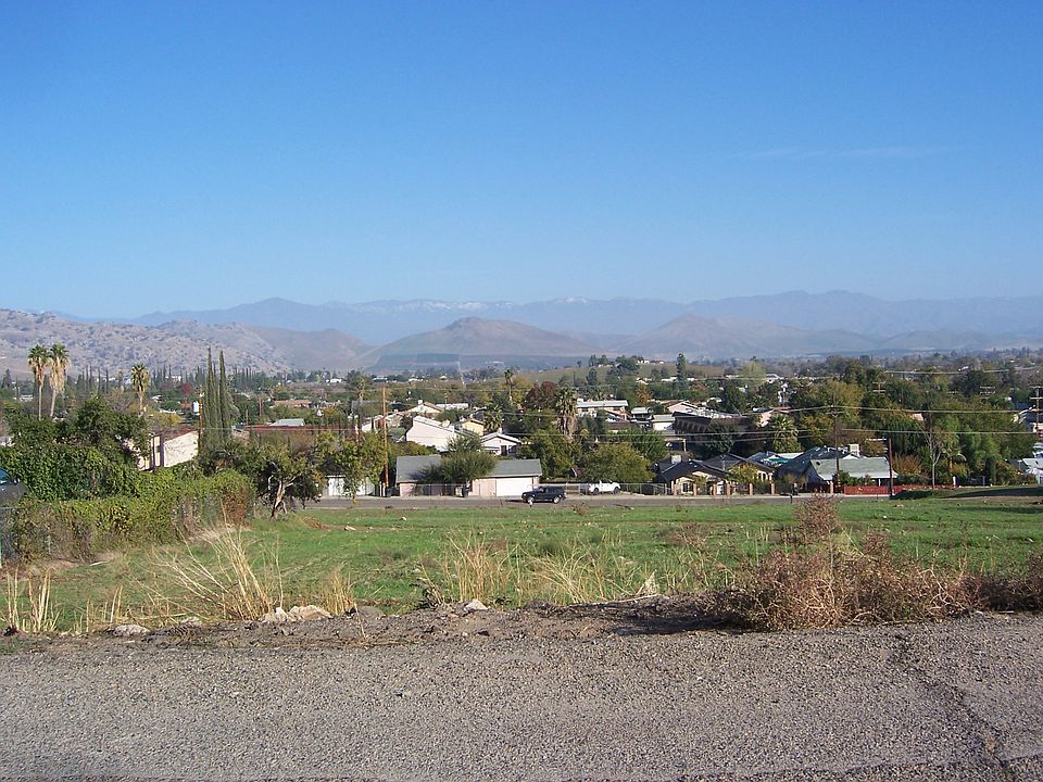 2nd image of 200 S Williams Dr