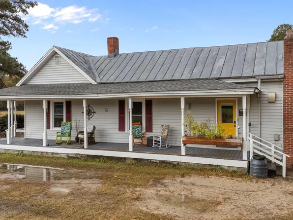 8498 W Tarboro Rd, Rocky Mount, NC 27803