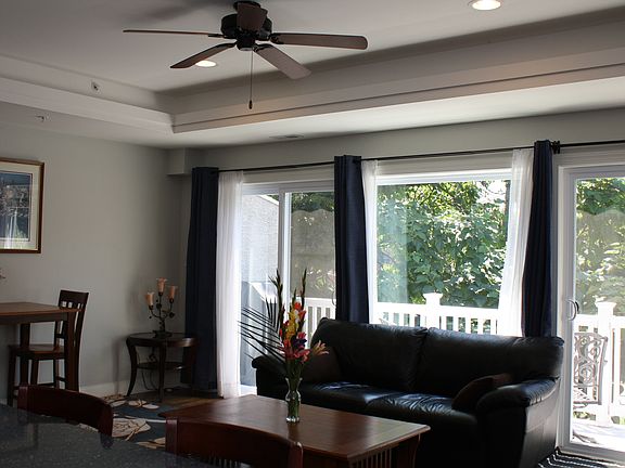5th image of 1022 Fairmount Ave Unit 6