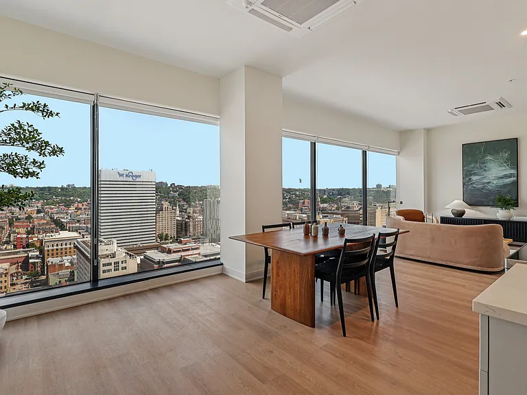 7 West 7th Apartments — Photo 13
