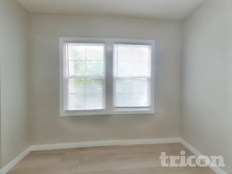 627 Pierce St — Photo 5