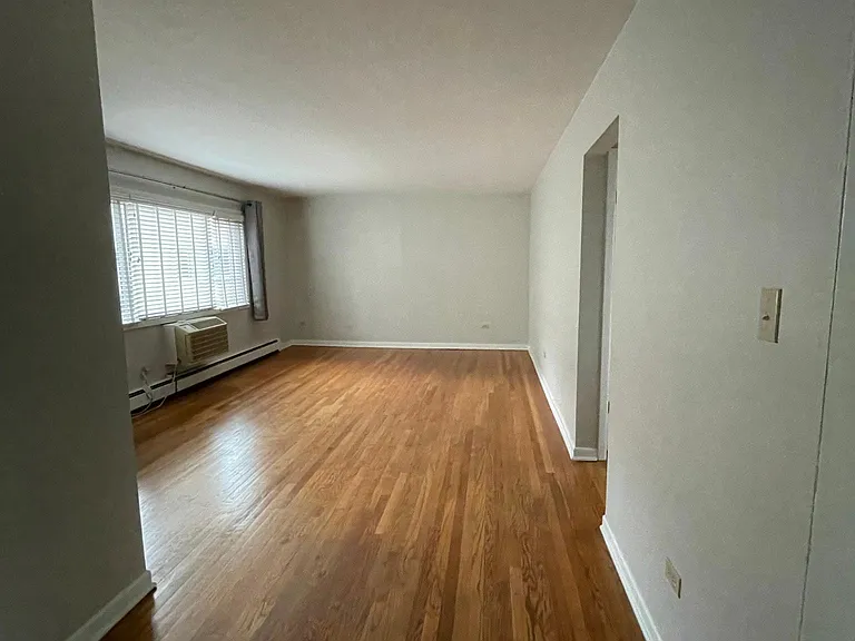 1116-22 Greenleaf Ave #2-G — Photo 19