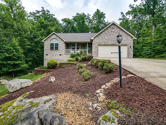 3rd image of 654 Catoosa Blvd
