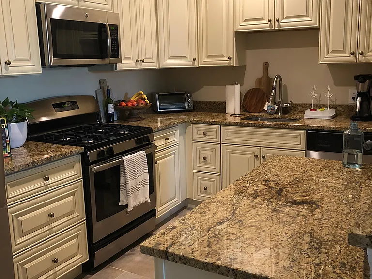 20 Main St #302 — Photo 9