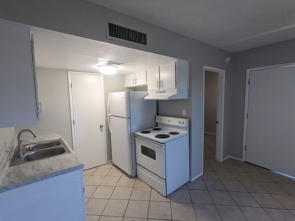 4th image of 3635 E Glenn St APT F1