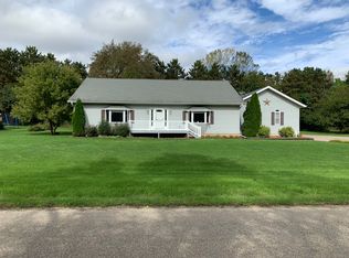 219 Wisconsin Ln, Dixon, IL 61021