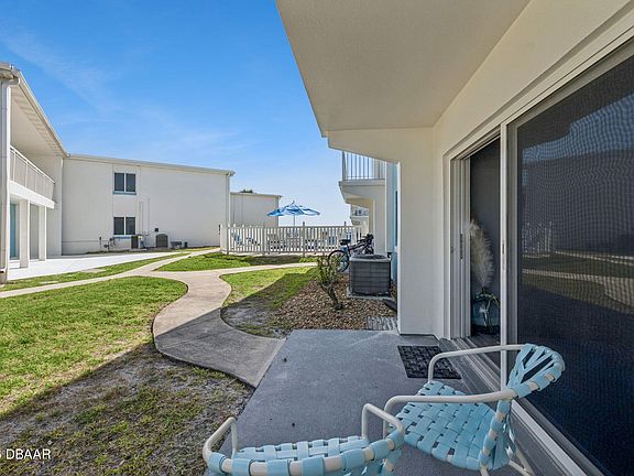 3rd image of 513 N Atlantic Ave #33
