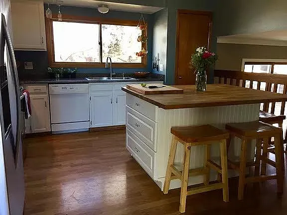 3 bed, 1780 sqft, $3,000 — Photo 2