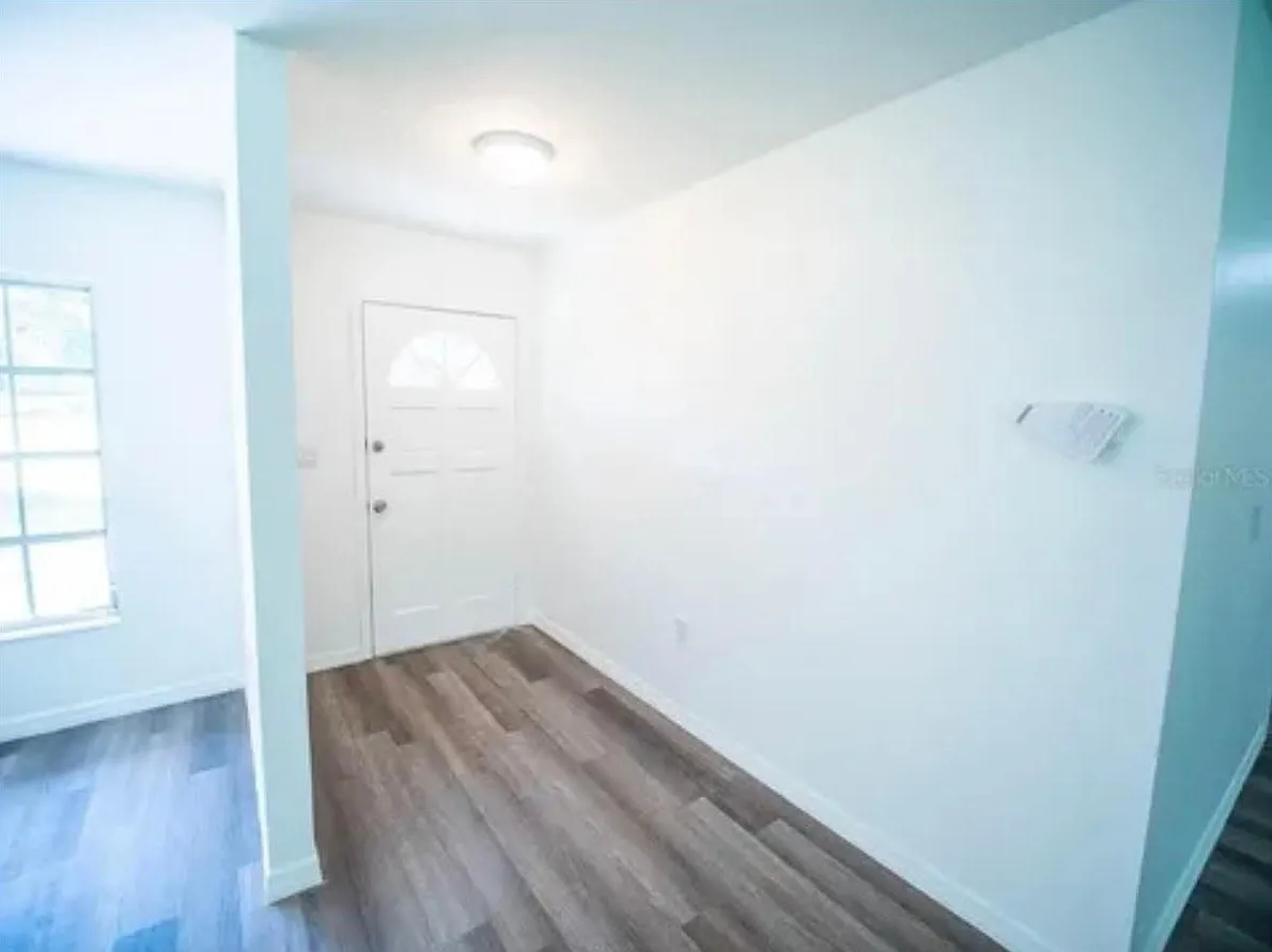 4 bed, 1614 sqft, $2,100 — Photo 4