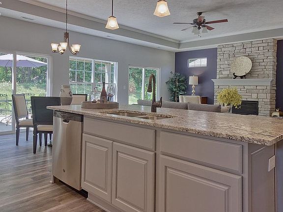 4th image of 4279 E McKenna Ln