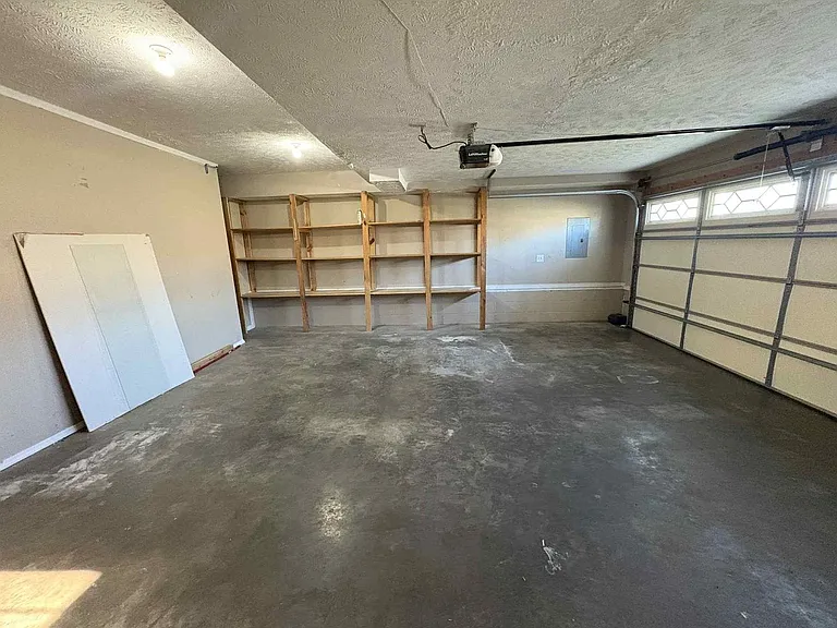 1213 Chinook Cir — Photo 28