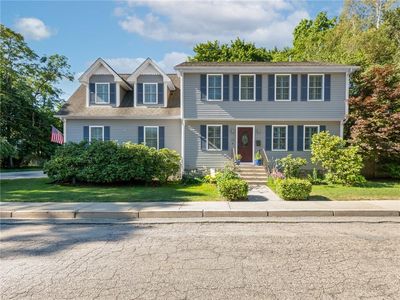 22 Aumond St, Cranston, RI, 02905