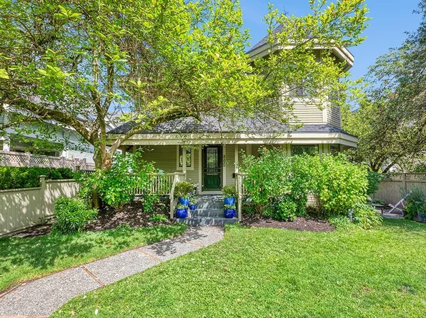 805 W 14th Ave, Vancouver, BC V5Z 1R2