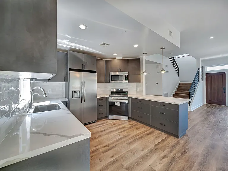 3533 Tuller Ave — Photo 11
