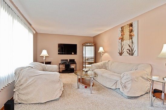 2nd image of 7351 Iris Ave
