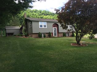 42 School House Rd, Bloomsburg, PA 17820