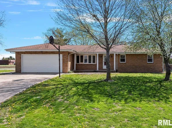 18766 Van Ave, Virden, IL 62690