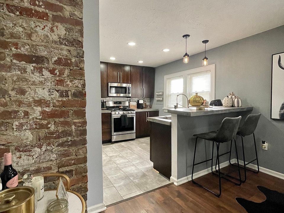 1st image of 2029 Halstead Ave