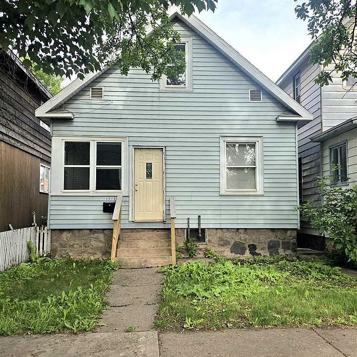 1st image of 1713 4th Ave E