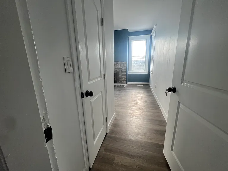 312 W 37th St #A — Photo 21
